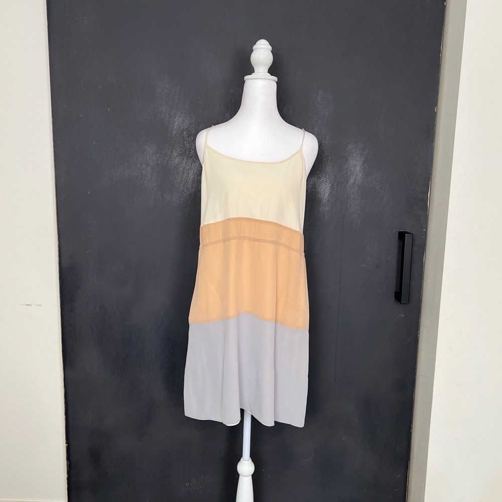 Broadway & Broome Dress Womens Size 8 Tunic Silk Pockets‎ Quiet Luxury Elegant